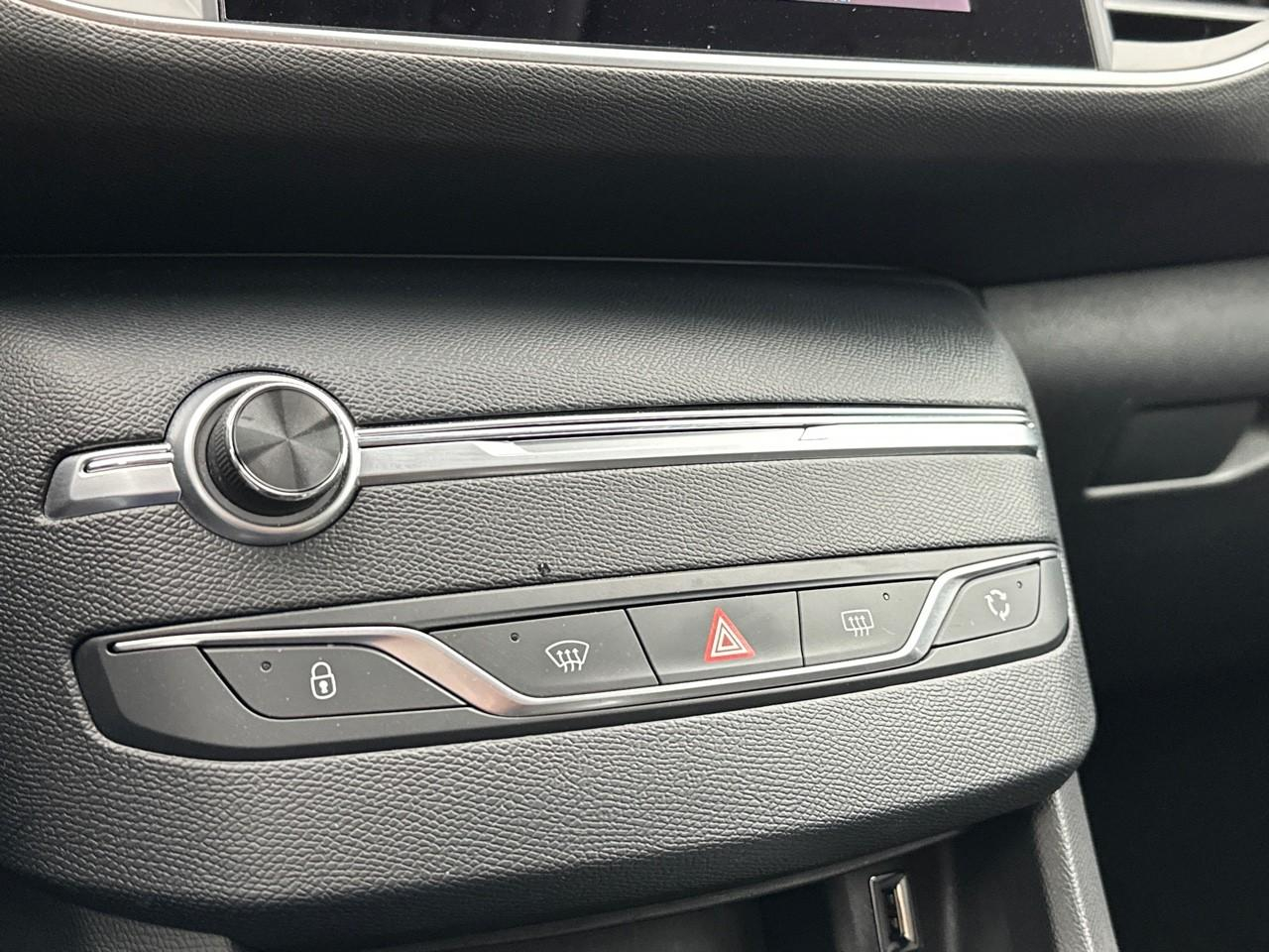 Peugeot 308 puretech 130ch s&s eat8 allure pack — photo 26