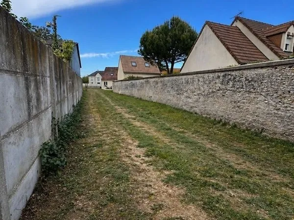 Terrain à batir de 236 m² à Pussay (91740)