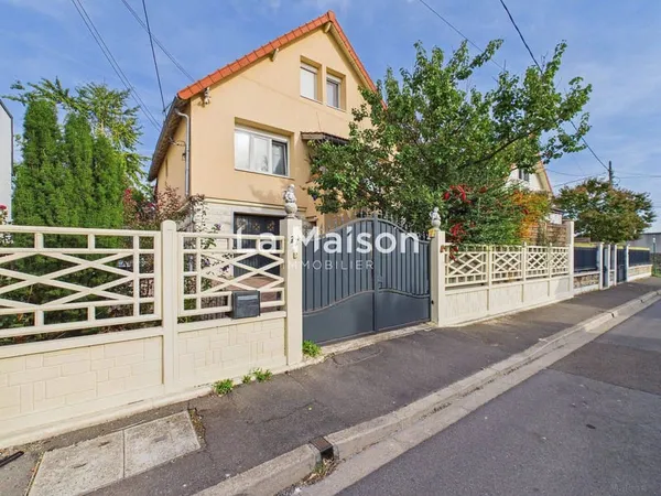 Maison 5 pièces 132 m²