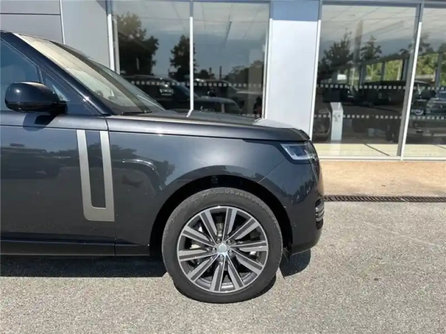 Land Rover Range Rover swb p510e phev awd — photo 23