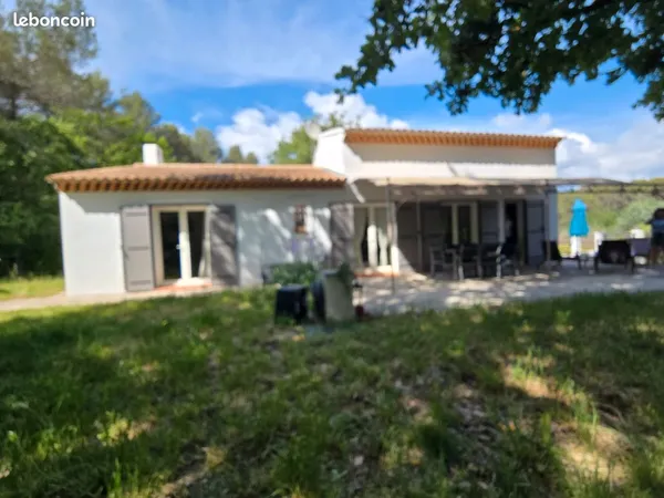 Maison meublee T5 avec jardin