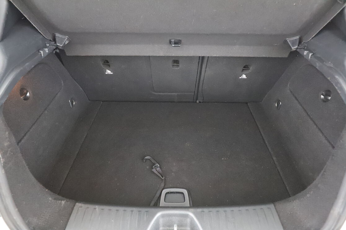 Mercedes-Benz Classe A 180 Fascination — photo 16