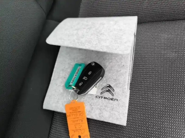 Citroën C3 puretech 83 s&amp;s bvm5 shine — photo 16