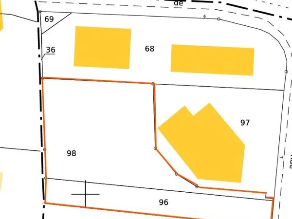 Terrain 2481 m²