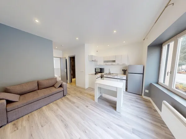 Appartement Voiron 2 pièces avec accès jardin