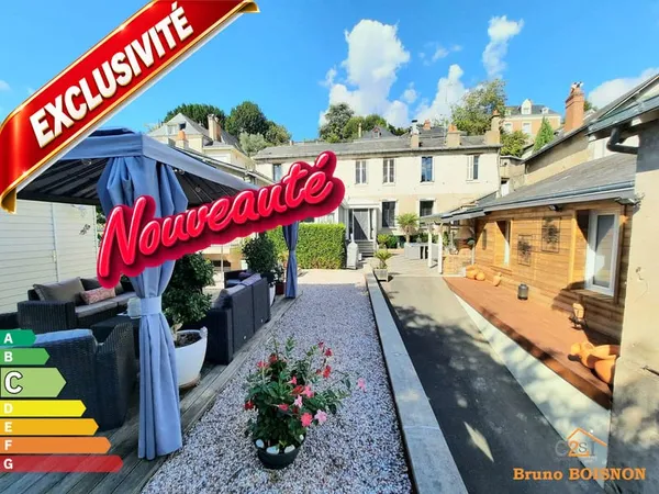 Ensemble immobilier, 3 maisons + dépendances