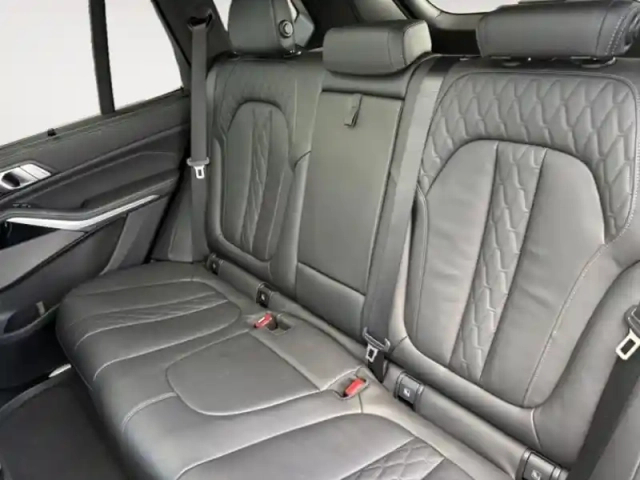 Bmw X5 xdrive50e 489ch m sport — photo 13