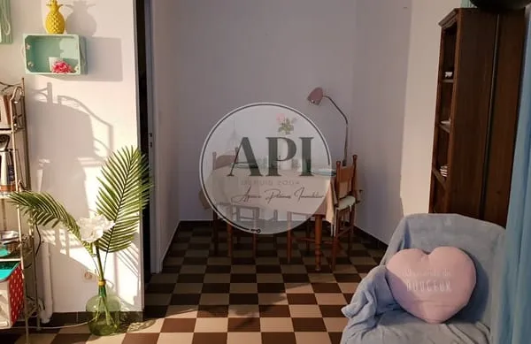 STUDIO MEUBLE CENTRE DE PEZENAS 25m2