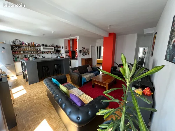Triplex 5 pièces Foch/Les Halles 137 m2