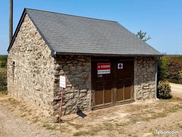 Garage en pierre
