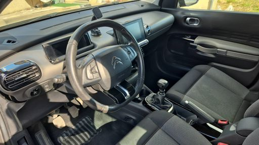 Citroen C4 Cactus 1.2 PureTech 110 - Live – 2019 – 109573 km – Essence – Boîte Manuelle — photo 25