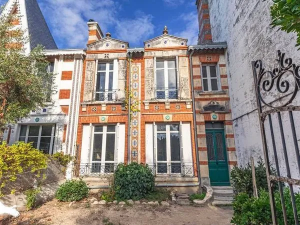 Local 3 pièces 84 m²