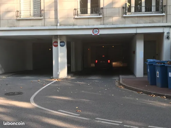 Parking couvert