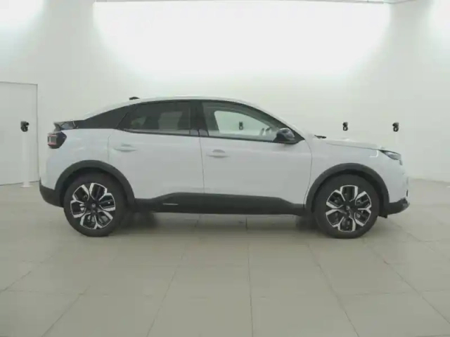 Citroën C4 hybride 136 e-dcs6 — photo 32