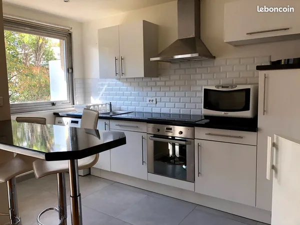Grand Studio 34m2 Puteaux/Surenes