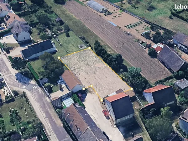 Terrain constructible 760 m² - Epervans - Viabilisé - Vue dégagée