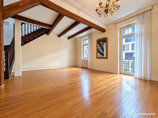Appartement 7 pièces 140 m²