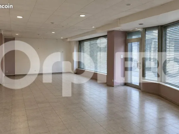 Bâtiment 52 m²