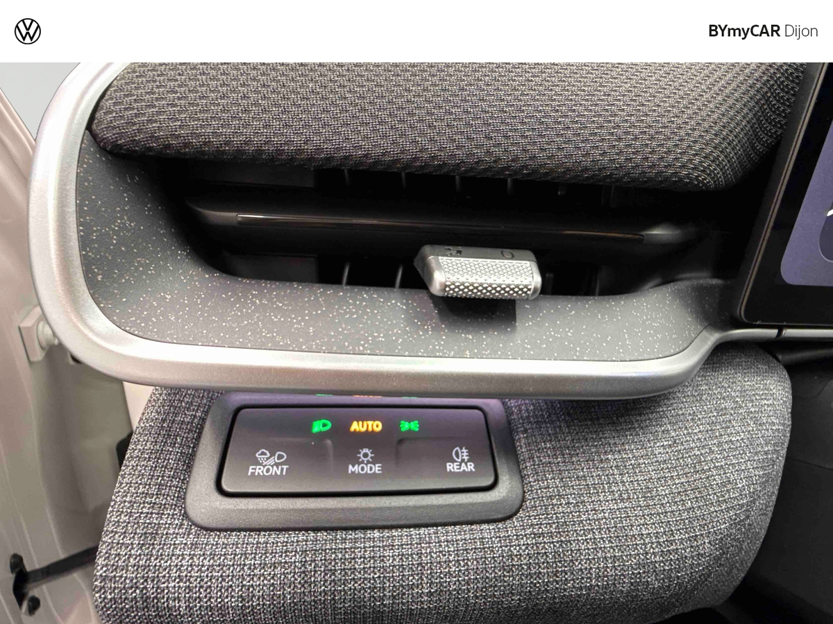 Volkswagen ID. Polo 211 ch 52 kWh — photo 18