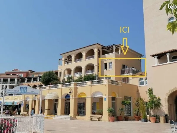 Appartement 28m2 vue mer piscine cap esterel