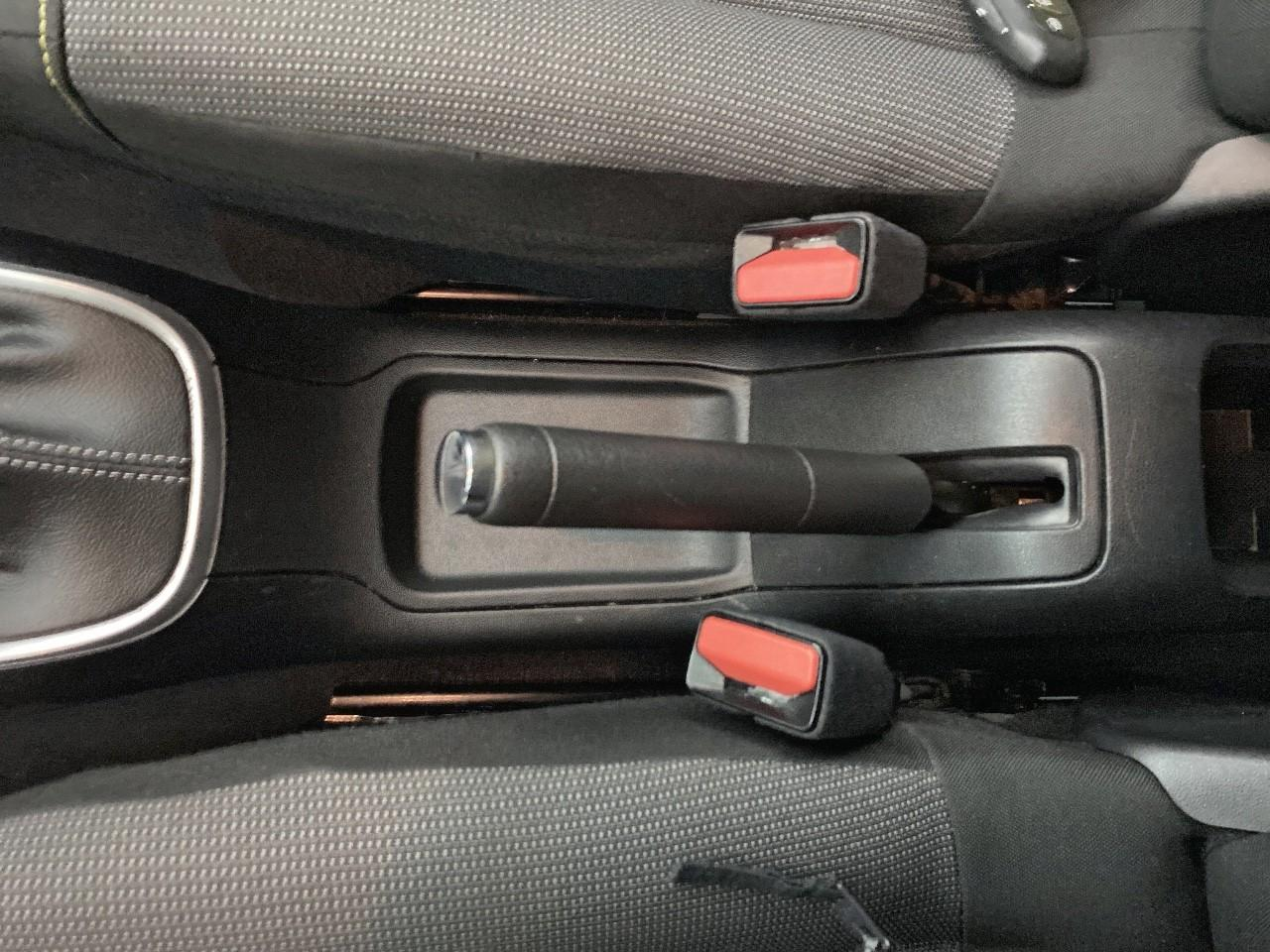 Citroën C3 puretech 110 s&s eat6 shine — photo 25