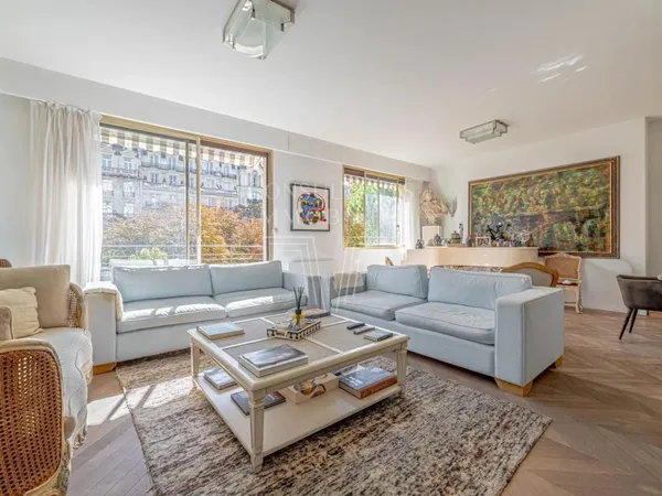 Vends t4 - 116.5 m² - Paris 16ème