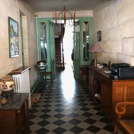 Maison en pierre au coeur d'un village de charme