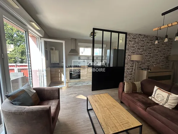 A VENDRE EXCLUSITE AGENCE GIBOIRE APPARTEMENT TYPE 3 DEUX CHAMBRES PARKING BALCON