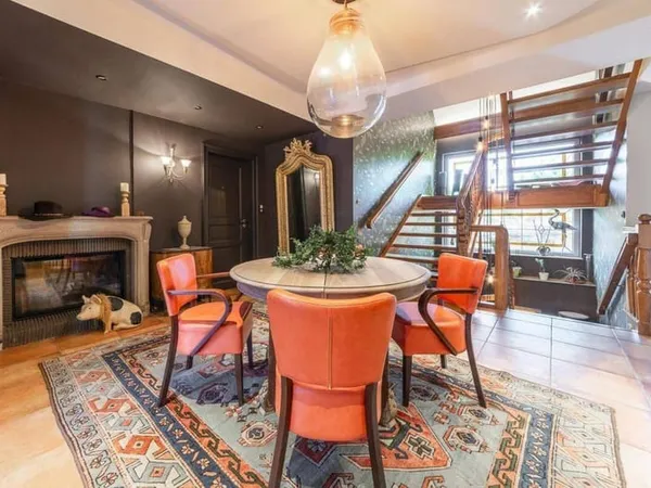 Maison 2 pièces 316 m²