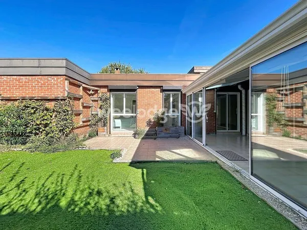 Maison de plain-pied 5 pièces 99 m²
