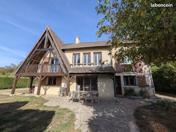 Maison 10 pièces 225 m²