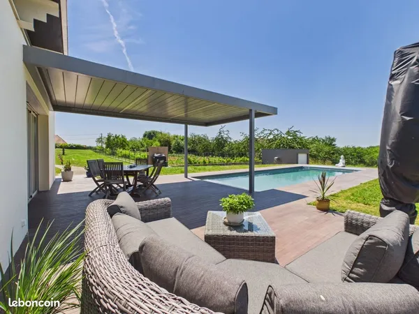 Propriété 6 pièces 145 m²