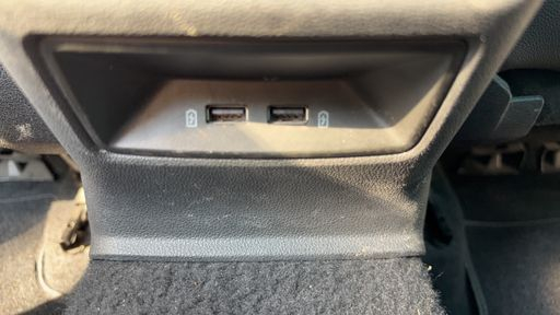 Seat Leon 1.6 TDI 116 - Xcellence – 2019 – 103470 km – Diesel – Boîte Manuelle — photo 28