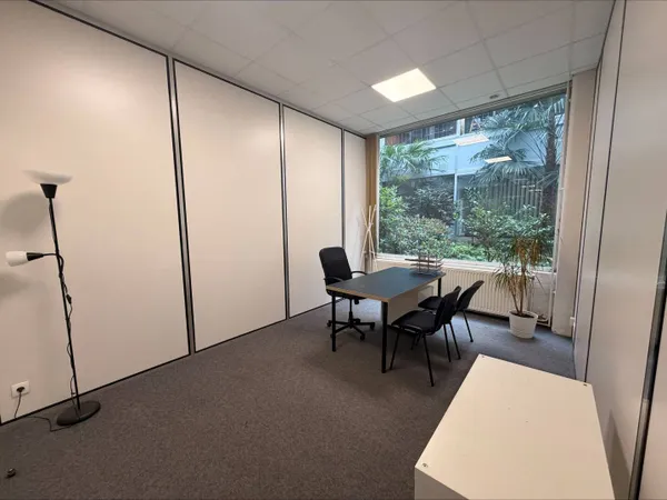 Bureau 16 m²