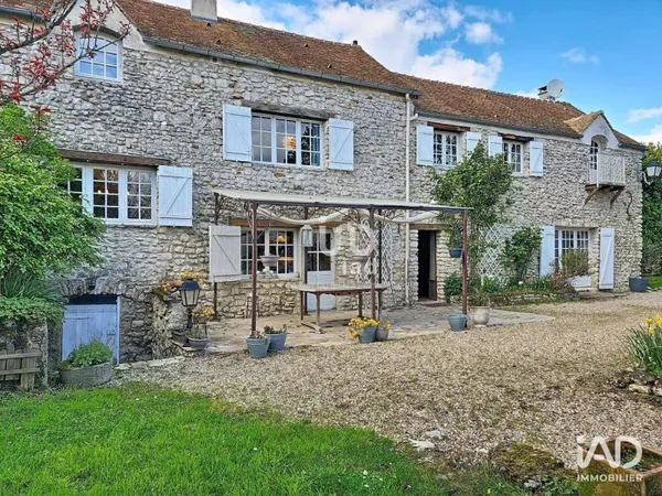 Maison 6 pièces 180 m²
