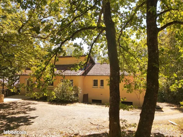 Vivez au rythme de la nature dans cette villa T4/5 en lisière de forêt à Pujaudran