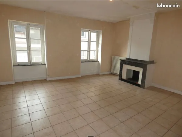 Carcassonne centre‑ville, T4 de 166 m² dans immeuble de caractère