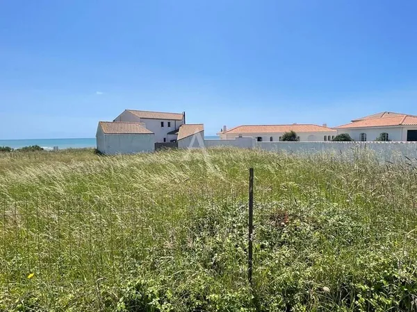 Terrain constructible 630 m²