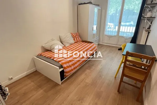 Chambre 1 pièce 17 m²