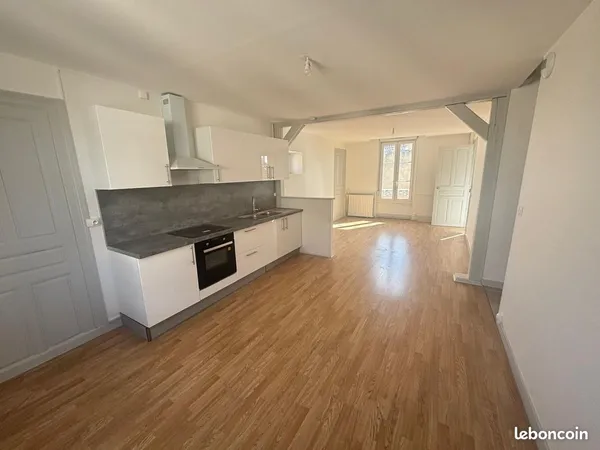 Appartement T3 76 m² refait à neuf