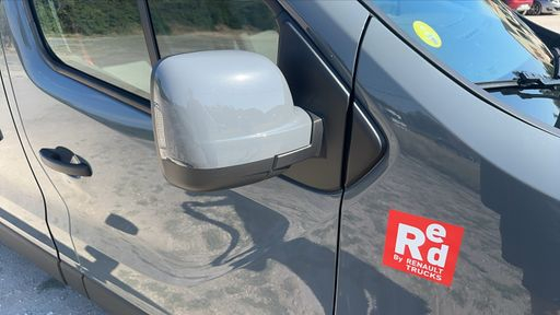Renault Trafic VU 2.0 dCi 150 EDC7 - Red Edition Confort L1h1 – 2024 – 86545 km – Diesel – Boîte Automatique — photo 10