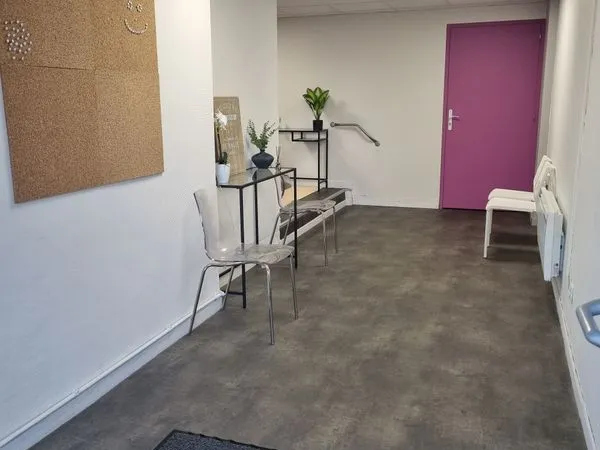Cabinet / Bureau professionnel à louer - Montauban centre (Place Lalaque)