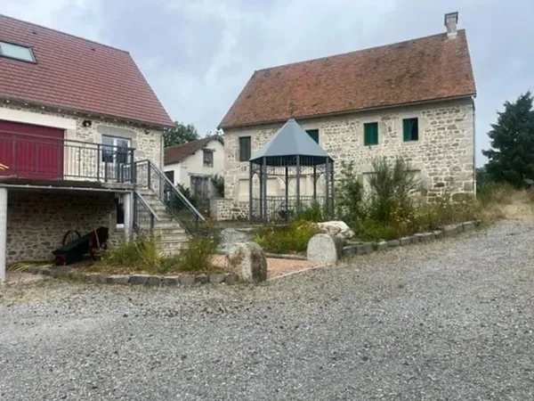 Maison 4 pièces 240 m²