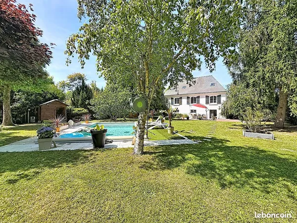 Maison 7 pièces 159 m²