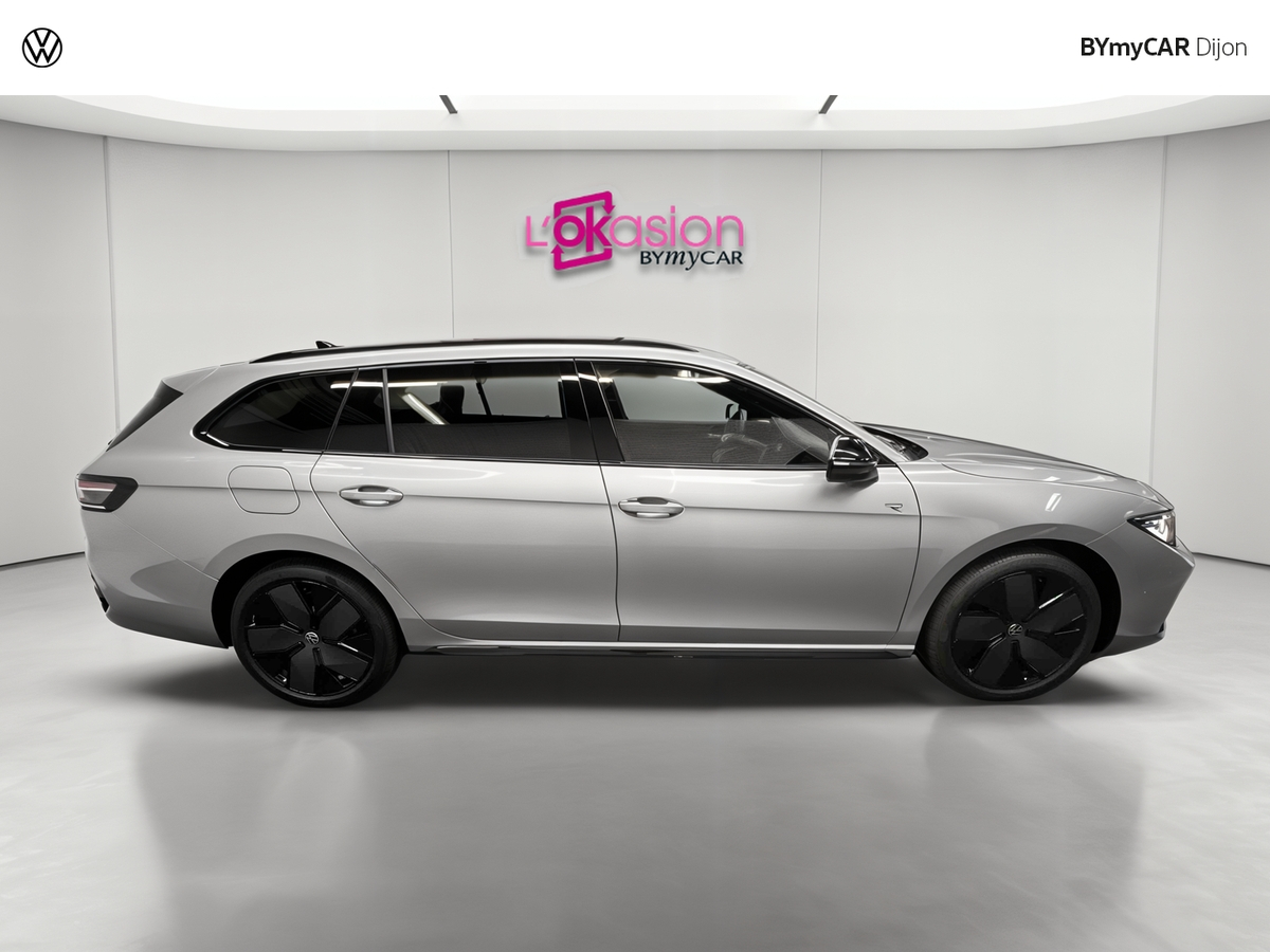 Volkswagen Passat 1.5 eHybrid 272 DSG6 — photo 6