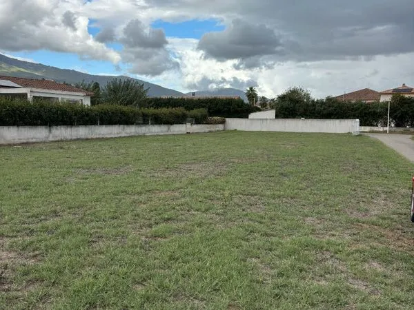 Terrain 990 m² LUCCIANA