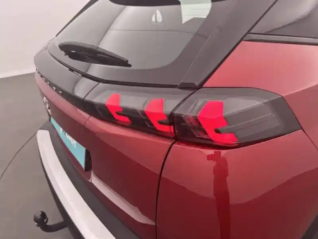 Peugeot 2008 puretech 100 s&amp;s bvm6 — photo 17