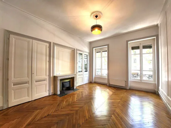 Appartement 3 pièces 119 m²