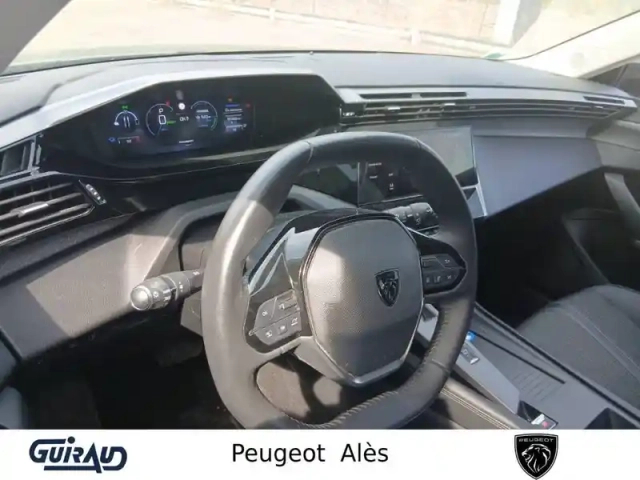 Peugeot 308 sw phev 180 e-eat8 — photo 9
