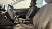 Peugeot 208 1.2 PureTech 100ch S&S Allure — photo 12